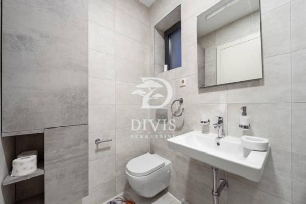 Slika 5 - Branka Krsmanovića, Četvorosoban stan na prodaju, 118m2, 470.000€